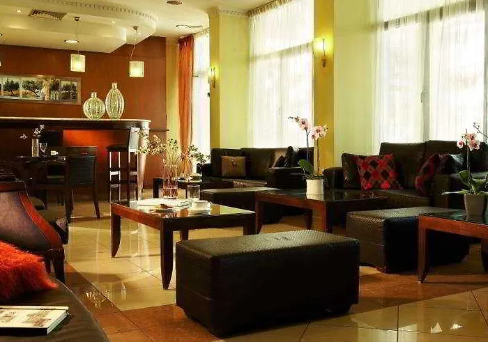 Rotonda Ξενοδοχείο 3*