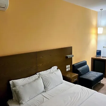 Ξενοδοχείο Rotonda 3*